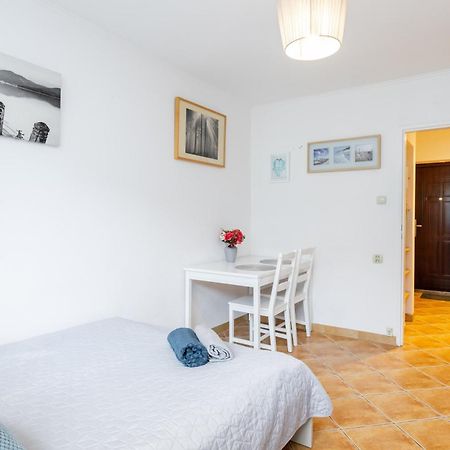 Cinnamon Apartment Metro Swietokrzyska Варшава Экстерьер фото