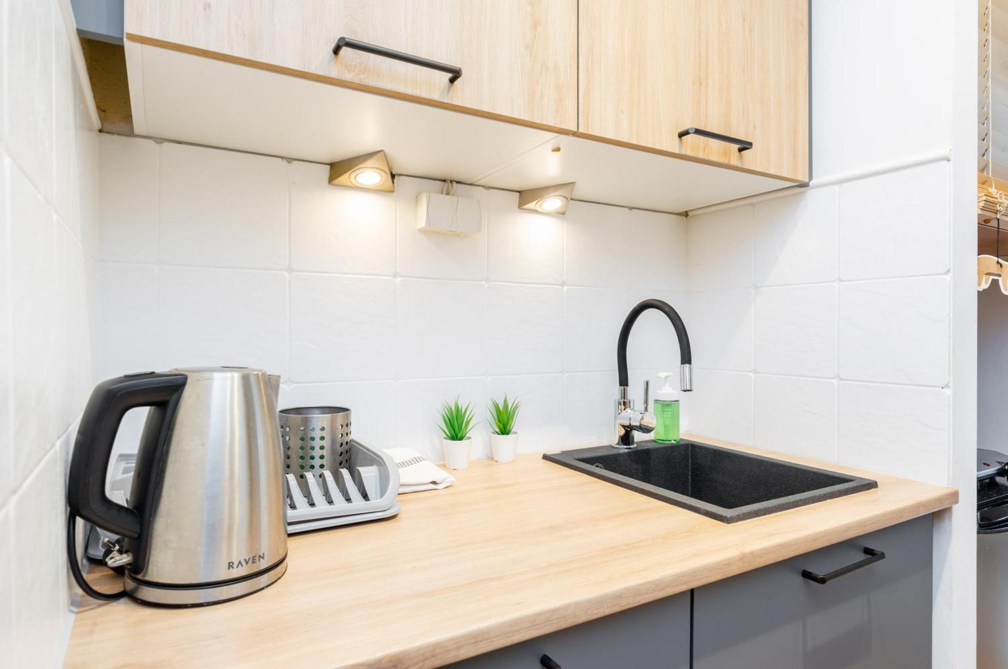 Cinnamon Apartment Metro Swietokrzyska Варшава Экстерьер фото