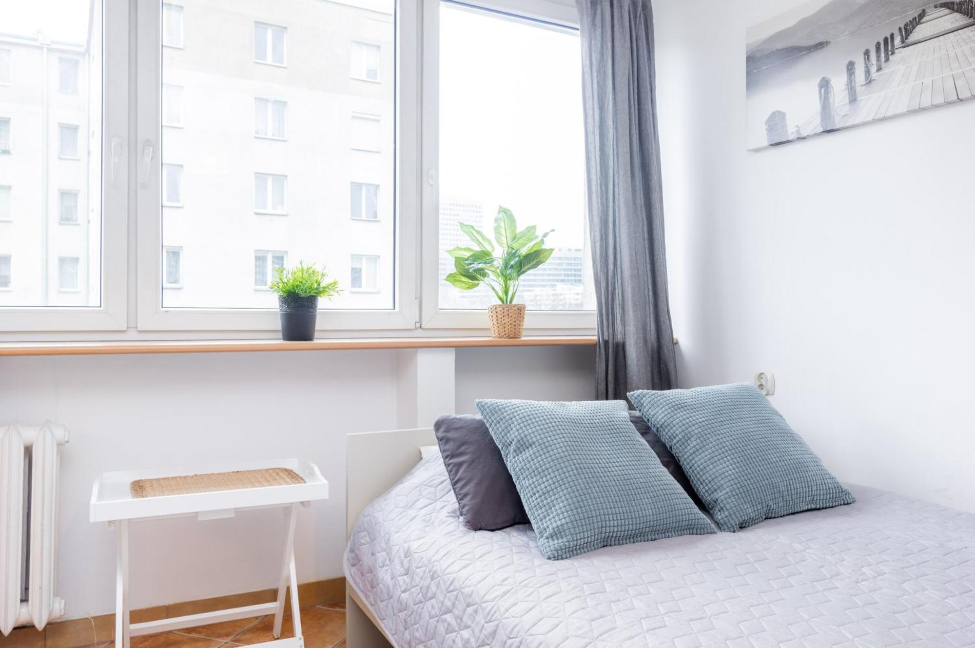 Cinnamon Apartment Metro Swietokrzyska Варшава Экстерьер фото